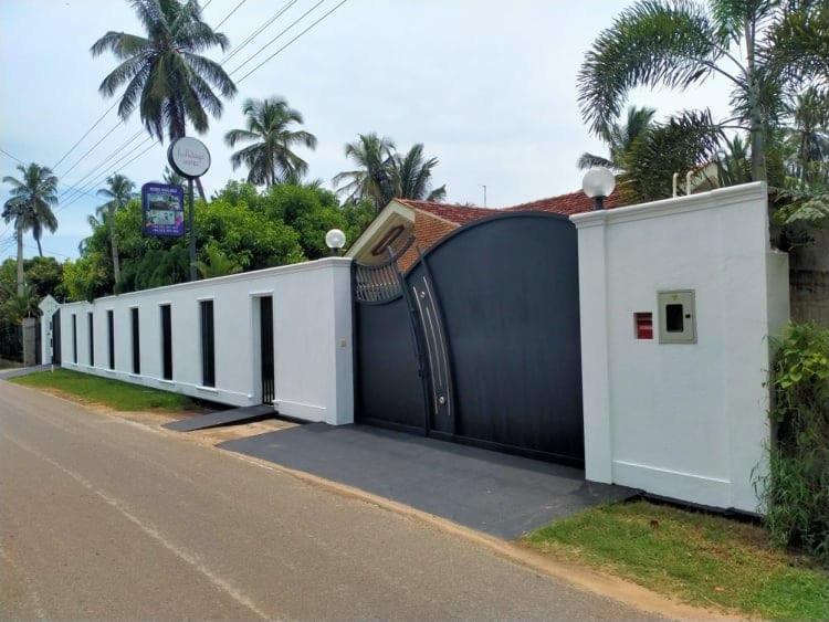 Holidays Hotel Nainamadama Buitenkant foto